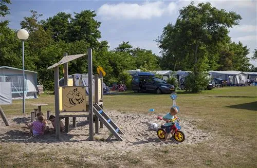 camping-de-nollen-callantsoog-b1hab