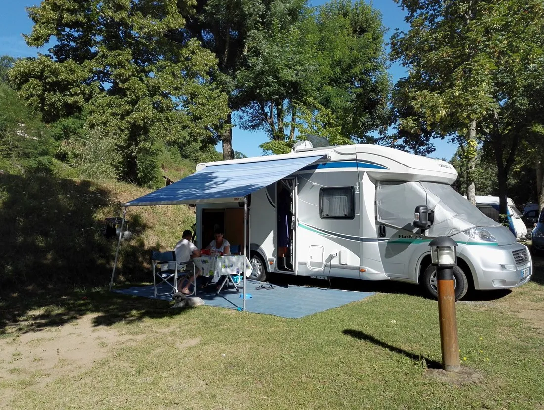 camping-la-bageasse-brioude-hk4jo