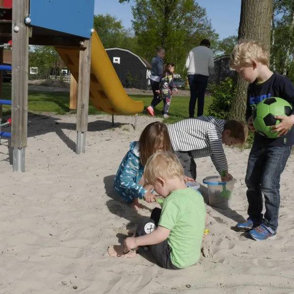 camping-de-zandstuve-rheeze-8nzjw