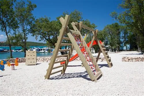 camping-slamni-dobrinj-grxbu