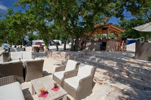 camping-slamni-dobrinj-pijqk