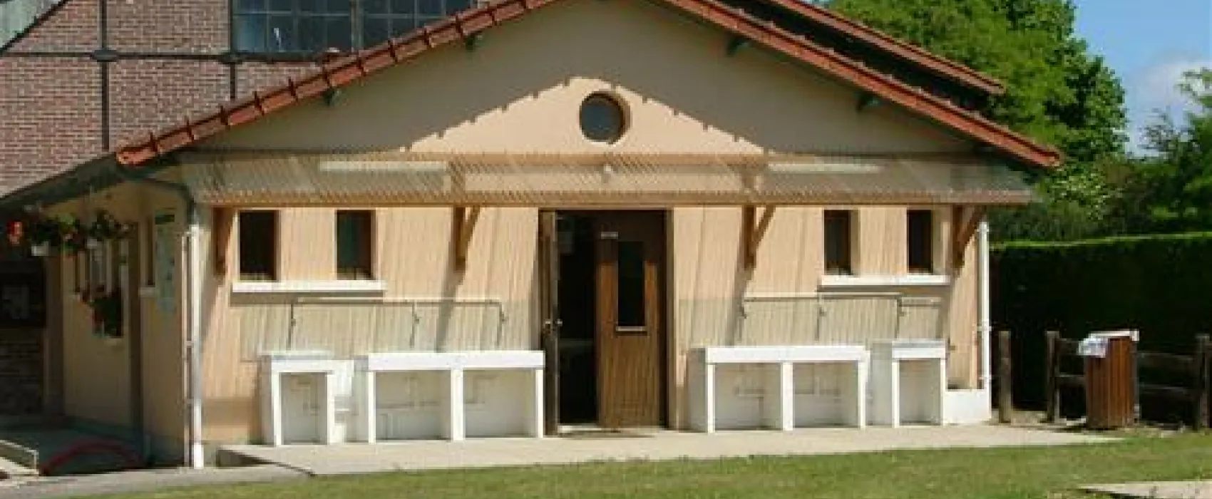 Les Acacias