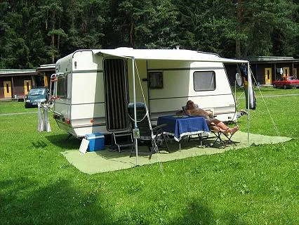 annin-i-autocamping-dlouh-ves-ppt0x