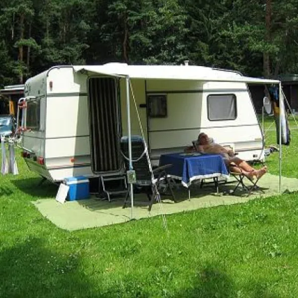 annin-i-autocamping-dlouh-ves-ppt0x