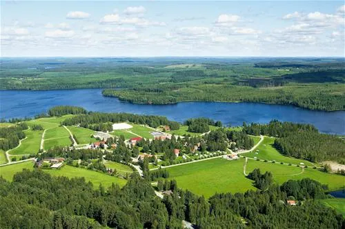iso-kirja-camping-keuruu-h3wln