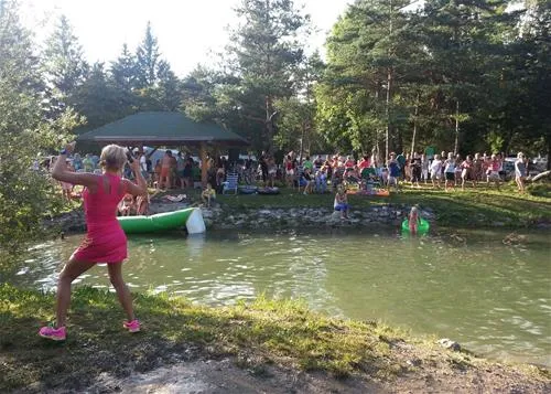 camping-menina-recica-ob-savinji-6uhrg