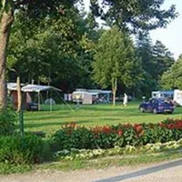 Camping Menina