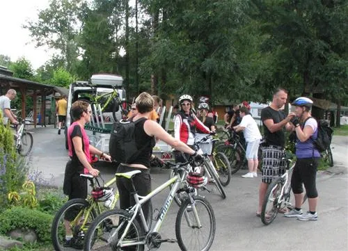 camping-menina-recica-ob-savinji-wqwid