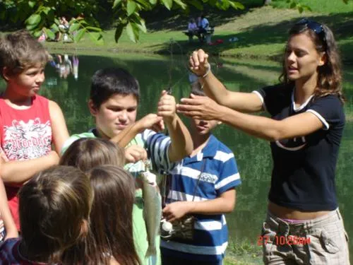 camping-menina-recica-ob-savinji-zx4g2