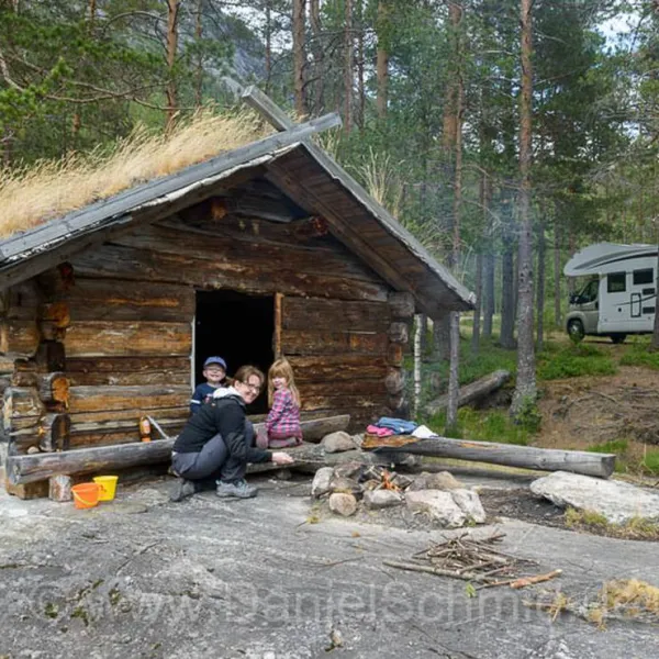 sanden-sare-bubilcamp-wohnmobilpark-valle-6tnjh