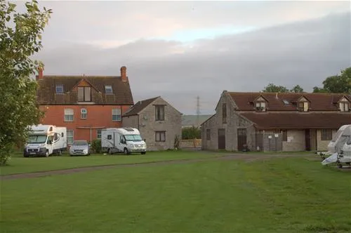ashcombe-farm-caravan-and-camping-somerset-sqbdf