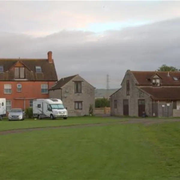 ashcombe-farm-caravan-and-camping-somerset-sqbdf