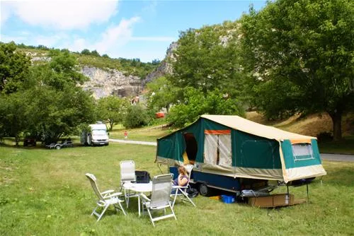 camping-cantal-cabrerets-hr5rx