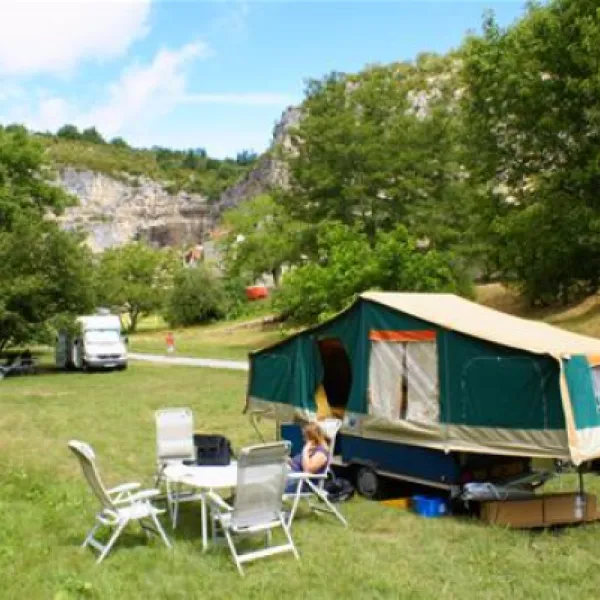 camping-cantal-cabrerets-hr5rx