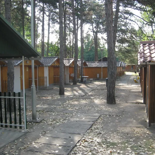 Sziksósfürdö Kemping