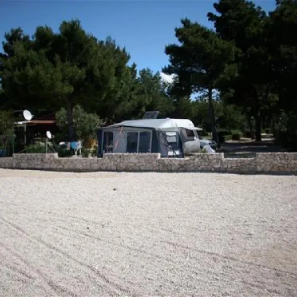 kamp-jasenovo-ibenik-gcdtq