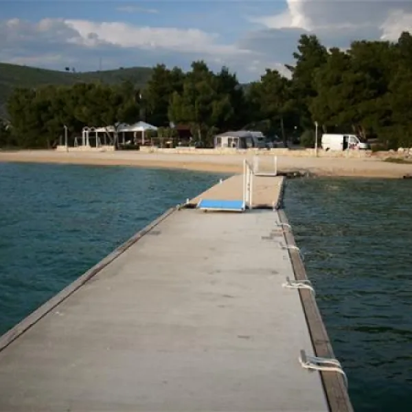 kamp-jasenovo-ibenik-qbho7