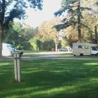 Camping and Caravanning Club Site, Chertsey