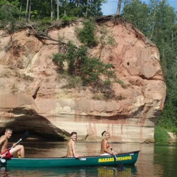 canoe-camping-ligatne-ajsmd
