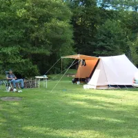 camping-du-pouhou-la-rocheenardenne-qutcn