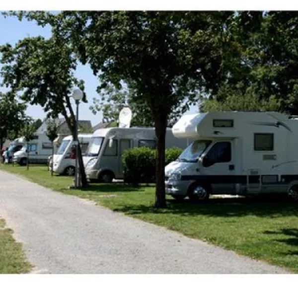 sous-les-pommiers-beauvoir-fkxwo