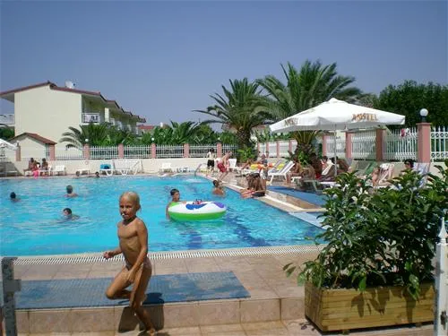 campsite-ionion-beach-glifa-4j2au