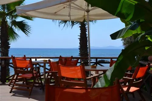 campsite-ionion-beach-glifa-apeem
