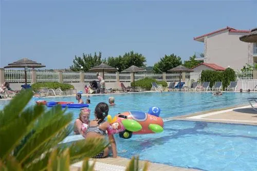 campsite-ionion-beach-glifa-azxqo