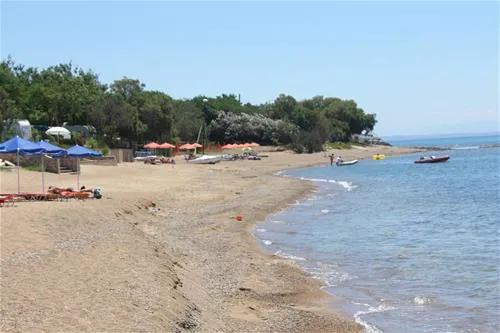 campsite-ionion-beach-glifa-e6c0k