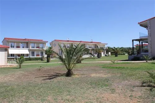 campsite-ionion-beach-glifa-fjqui