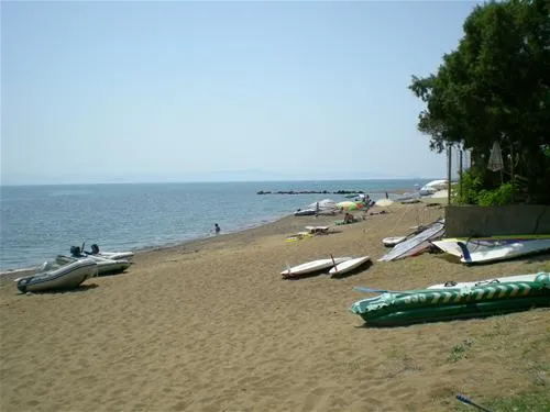 campsite-ionion-beach-glifa-u2ijp