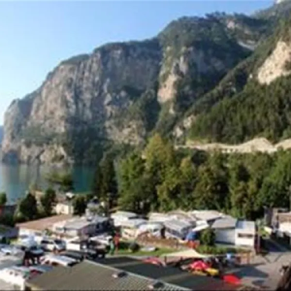 camping-windsurfing-urnersee-flelen-pqgca