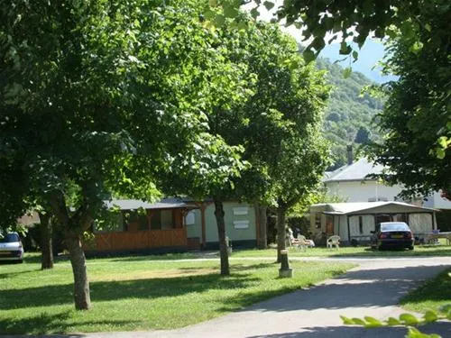 camping-municipal-le-bois-de-boulogne-les-cabannes-ejrd6