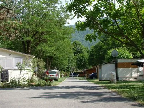camping-municipal-le-bois-de-boulogne-les-cabannes-nyt1w