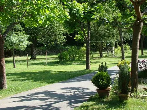 camping-municipal-le-bois-de-boulogne-les-cabannes-pqczx