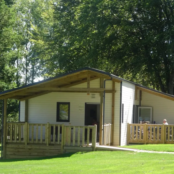 camping-val-de-landrouet-merdrignac-hnp7i