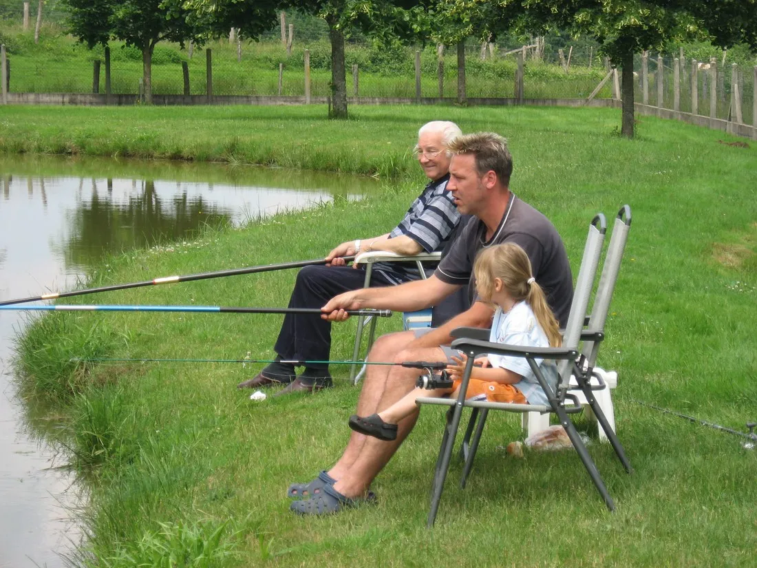 camping-de-la-broche-hautesane-ujmf8