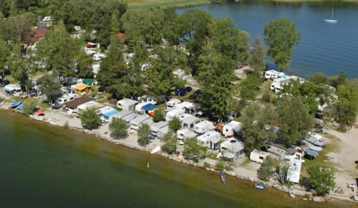 panorama-camping-harras-prien-ot-harras-bxmym