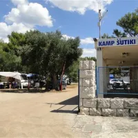 camping-sutikla-podgora-1oxgl