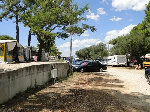 camping-sutikla-podgora-9n51q
