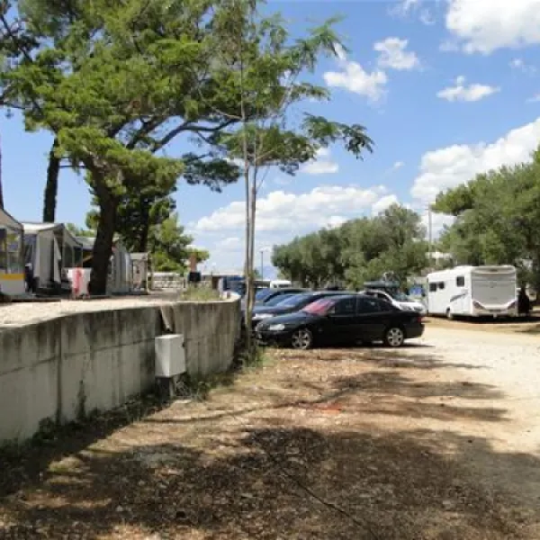 camping-sutikla-podgora-9n51q