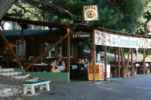 camping-sutikla-podgora-yd4kx