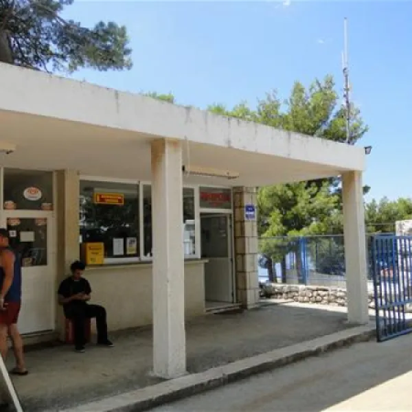 camping-sutikla-podgora-zqo78