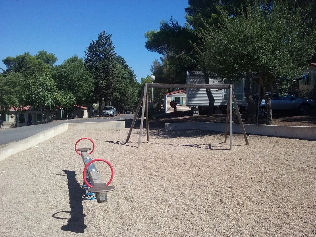 camping-domaine-de-la-pinede-agde-aejqn