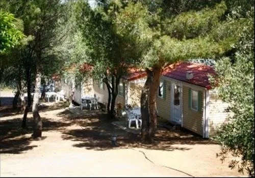 camping-domaine-de-la-pinede-agde-oqroa