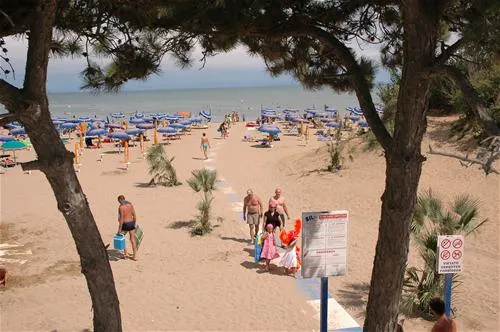 campeggio-pino-mare-lignano-sabbiadoro-bpkl7
