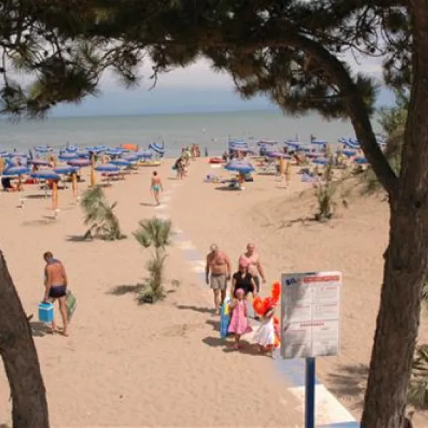 campeggio-pino-mare-lignano-sabbiadoro-bpkl7