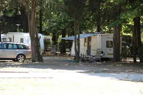 vivacamp-la-laune-villeneuve-les-avignon-9ebho