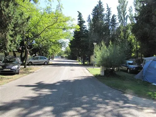 vivacamp-la-laune-villeneuve-les-avignon-k43zi
