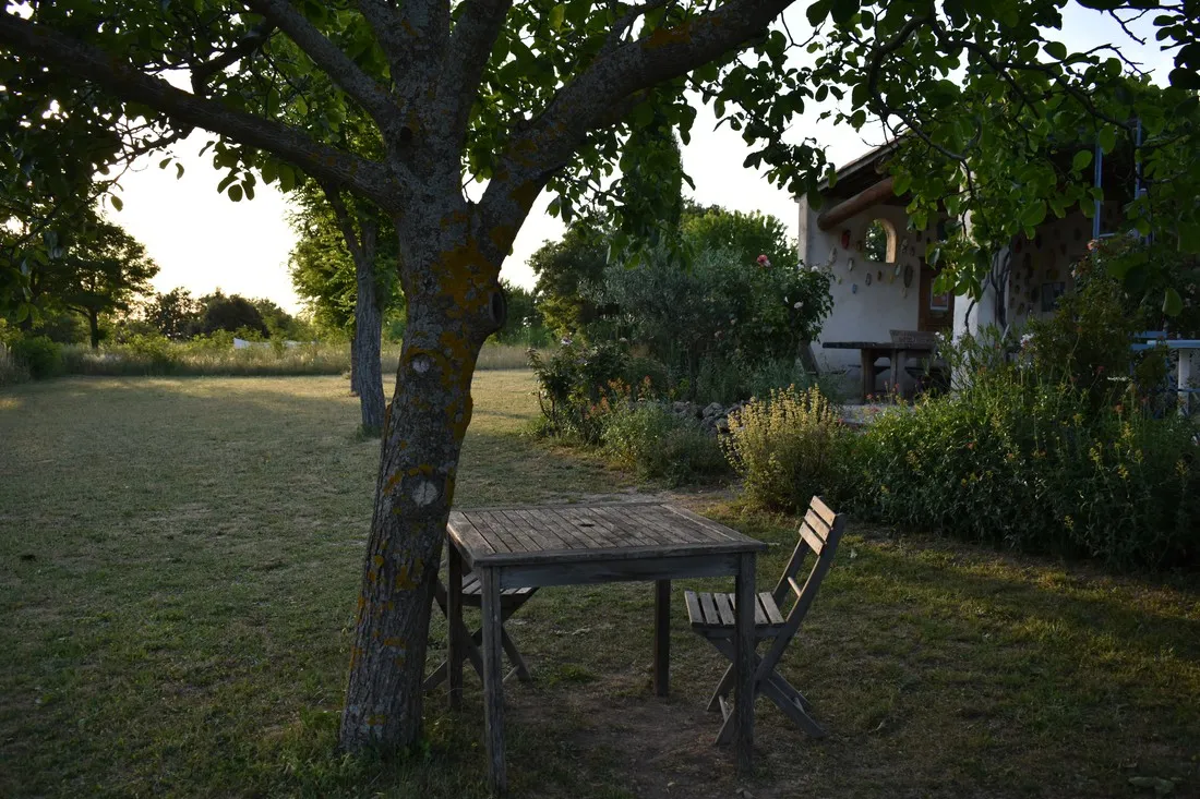 les-joncquiers-st-martin-de-castillon-io2je